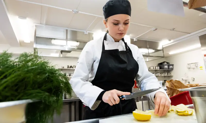 Elev på restaurang och livsmedel